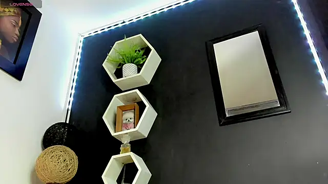 Snapshot of AteneaTaylor chatting on 03/14/25, 01:37 AteneaTaylor online show from 03/14/25, 01:37