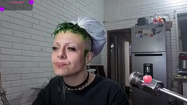 freyaa sorcerees online show from 10/07/25, 12:19