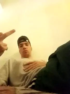 Snapshot of zbidoti chatting on 03/07/25, 10:24 zbidoti online show from 03/07/25, 10:24