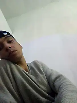 Snapshot of zbidoti chatting on 03/08/25, 08:22 zbidoti online show from 03/08/25, 08:22