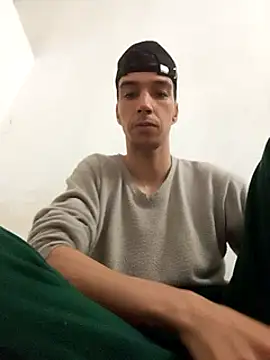 Snapshot of zbidoti chatting on 03/09/25, 12:42 zbidoti online show from 03/09/25, 12:42