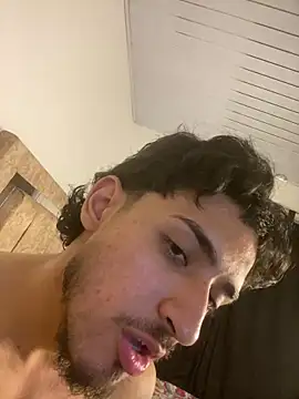 Zayn kane online show from 03/31/26, 03:19