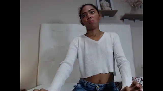 willow smitt online show from 09/13/25, 01:22