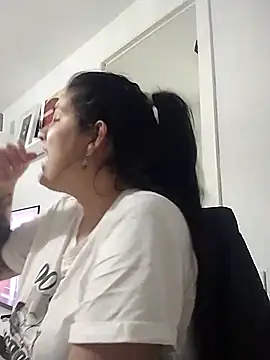 Seet Hanna online show from 01/05/26, 05:49