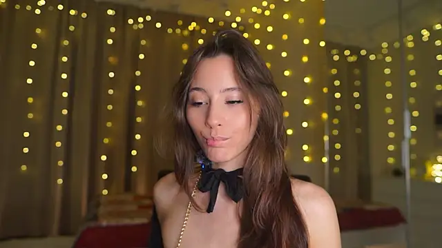 EditaBails online show from 12/21/25, 07:10