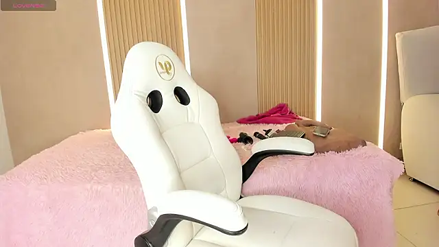 stephany summer online show from 03/16/26, 07:40