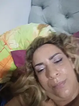 Snapshot of Milf-Prettyboobs chatting on 05/31/26, 04:20 Milf-Prettyboobs online show from 05/31/26, 04:20