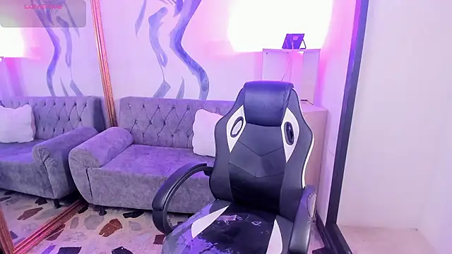 VanessaScott  online show from 03/10/26, 05:34