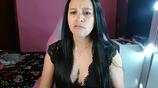 Snapshot of Selene_mixx chatting on 03/22/25, 11:09 Selene mixx online show from 03/22/25, 11:09