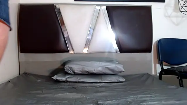 alexsandra kiss online show from 11/19/25, 11:21