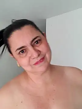 michellrodriguez online show from 11/17/25, 03:18