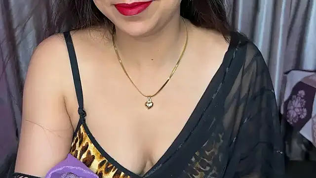 Eeraa  online show from 04/22/26, 01:52