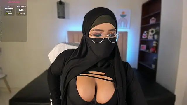 Sasha Anaan online show from 10/23/25, 08:24