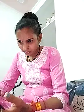 Hotty-Nidhi online show from 03/10/25, 09:43