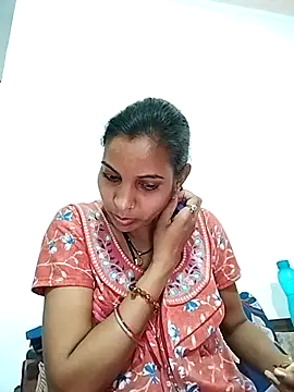 Hotty-Nidhi online show from 03/13/25, 03:22