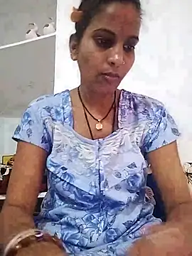 Hotty-Nidhi online show from 03/16/25, 10:00