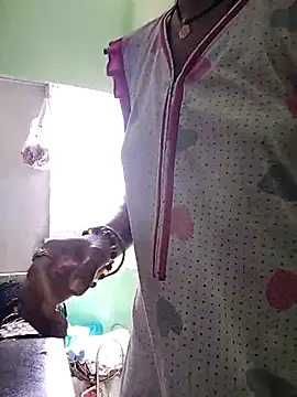 Hotty-Nidhi online show from 03/18/25, 06:14