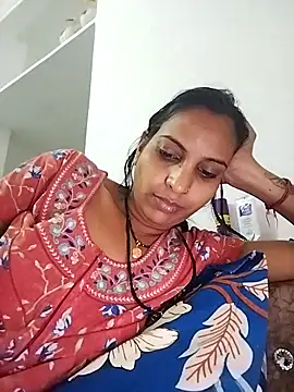 Hotty-Nidhi online show from 03/23/25, 06:05