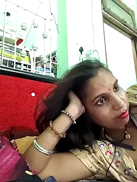 Hotty-Nidhi online show from 09/11/25, 04:18