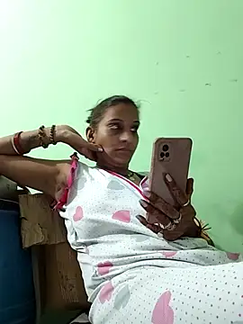 Hotty-Nidhi online show from 09/24/25, 05:16