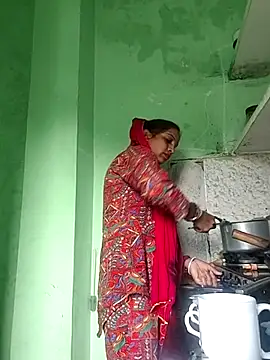 Hotty-Nidhi online show from 11/04/25, 02:10