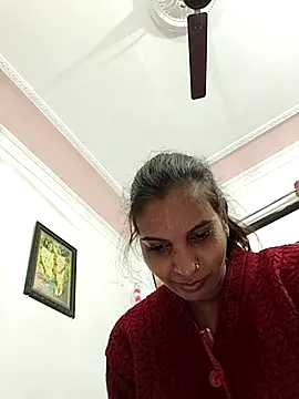 Hotty-Nidhi online show from 11/28/25, 05:21