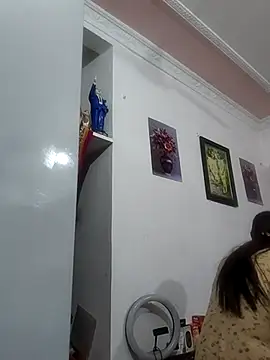 Hotty-Nidhi online show from 02/15/26, 02:52