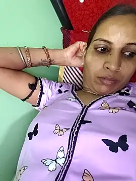 Hotty-Nidhi online show from 03/05/26, 05:09