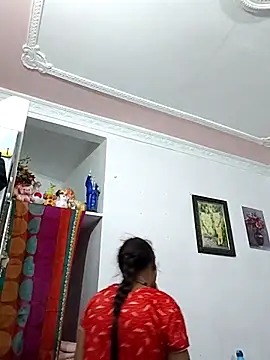 Hotty-Nidhi online show from 03/30/26, 03:18