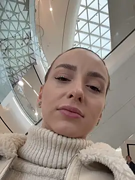 AlexisWhit online show from 11/07/25, 08:58