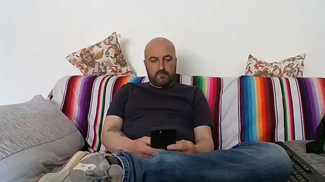 maxxxio12 online show from 04/19/26, 11:42