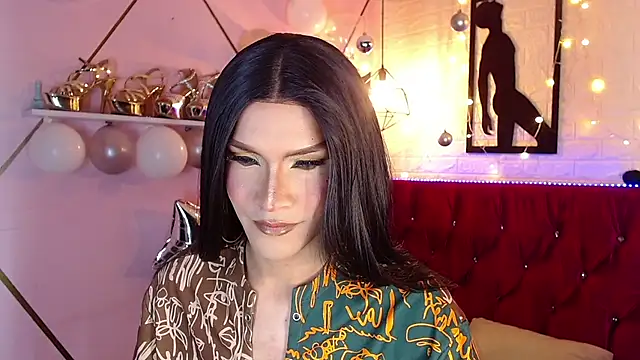 agatha rodriguez online show from 12/18/25, 02:23