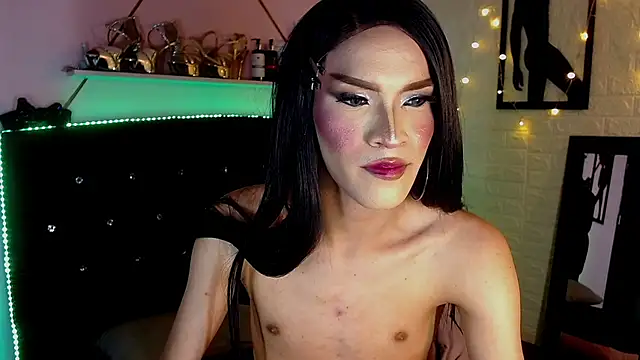 agatha rodriguez online show from 01/05/26, 05:27