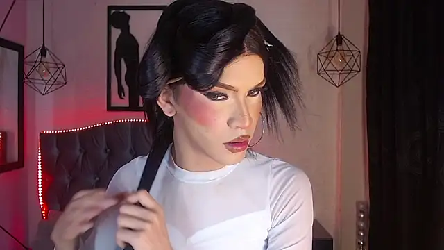 agatha rodriguez online show from 03/06/26, 01:51