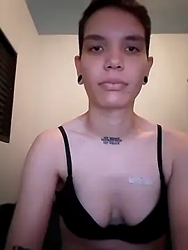 Snapshot of edi999 chatting on 10/11/25, 05:55 edi999 online show from 10/11/25, 05:55