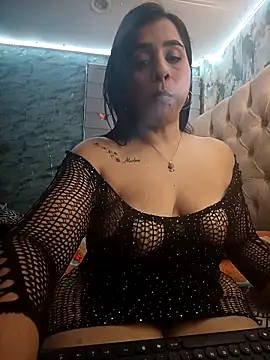 L ucero online show from 10/04/25, 03:26