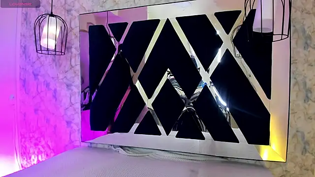 adara evanss online show from 11/10/25, 08:19