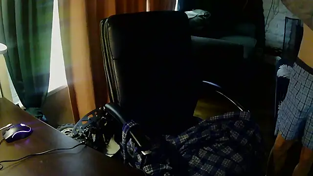 Slim Whitey online show from 11/05/25, 05:57