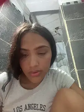 iamsara 21 online show from 02/22/26, 02:13