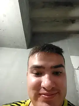 Snapshot of Andy-rtg chatting on 03/12/25, 04:30 Andy-rtg online show from 03/12/25, 04:30