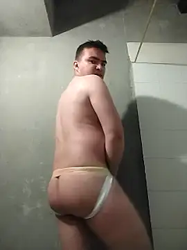 Snapshot of Andy-rtg chatting on 03/17/25, 02:41 Andy-rtg online show from 03/17/25, 02:41