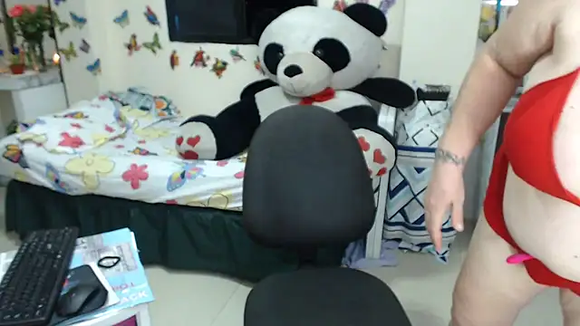 Olgahunder online show from 07/21/26, 06:05