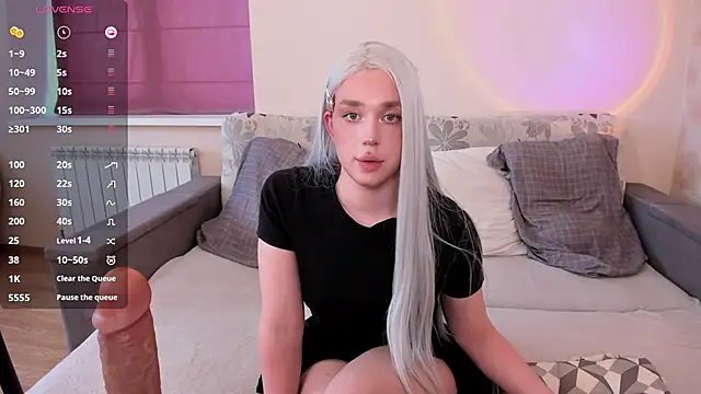 Hentailove20 online show from 09/27/25, 12:21