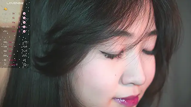 SeulBi online show from 11/21/25, 04:27