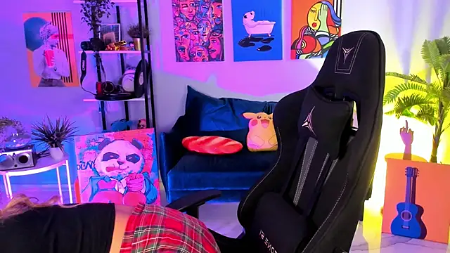 SarahAlluring online show from 10/10/25, 12:04