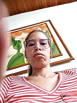 Snapshot of Sexi_girl29 chatting on 07/08/26, 05:39 Sexi girl29 online show from 07/08/26, 05:39
