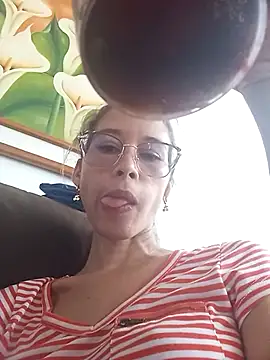 Snapshot of Sexi_girl29 chatting on 07/14/26, 03:51 Sexi girl29 online show from 07/14/26, 03:51