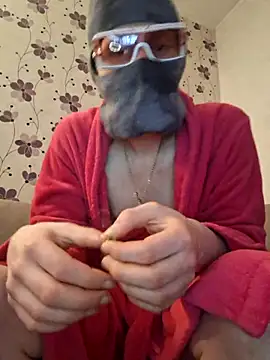 Snapshot of ThePython666 chatting on 03/11/25, 09:59 ThePython666 online show from 03/11/25, 09:59