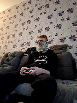 Snapshot of ThePython666 chatting on 10/27/25, 03:38 ThePython666 online show from 10/27/25, 03:38