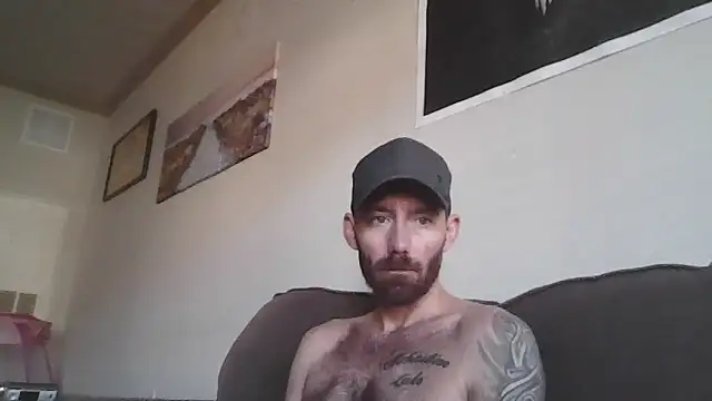 Snapshot of whowantsacreampie chatting on 03/11/25, 05:02 whowantsacreampie online show from 03/11/25, 05:02